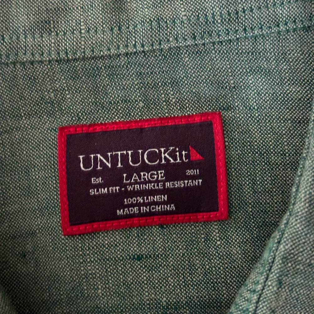 Green Untuckit Button Down. Excellent Condition - image 2